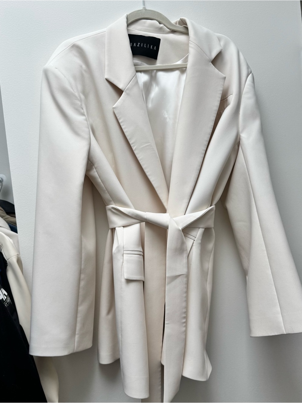 Bazilika Cream Belted Blazer- OS- Barely worn - Picture 2 of 7